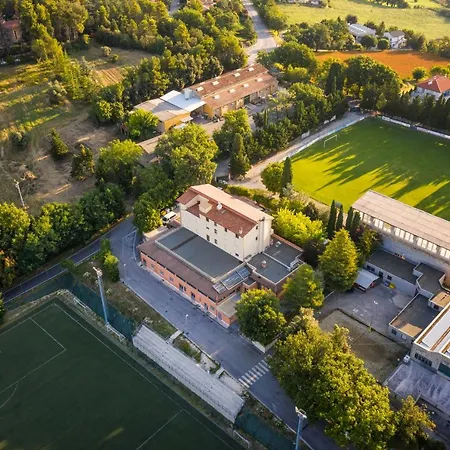 酒店 Settecolli Sport 3*