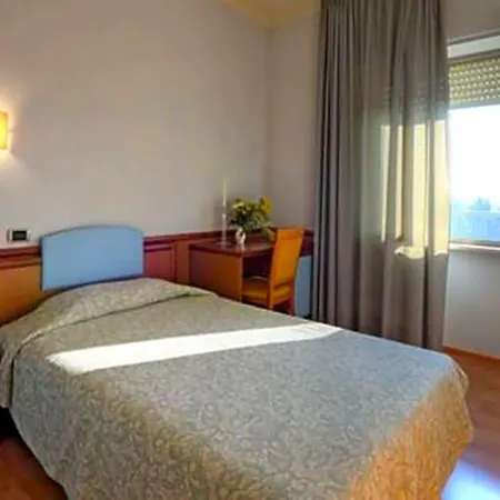 Settecolli Sport فندق Filottrano